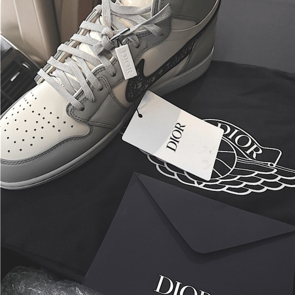COPY - Dior x Jumpman  1s